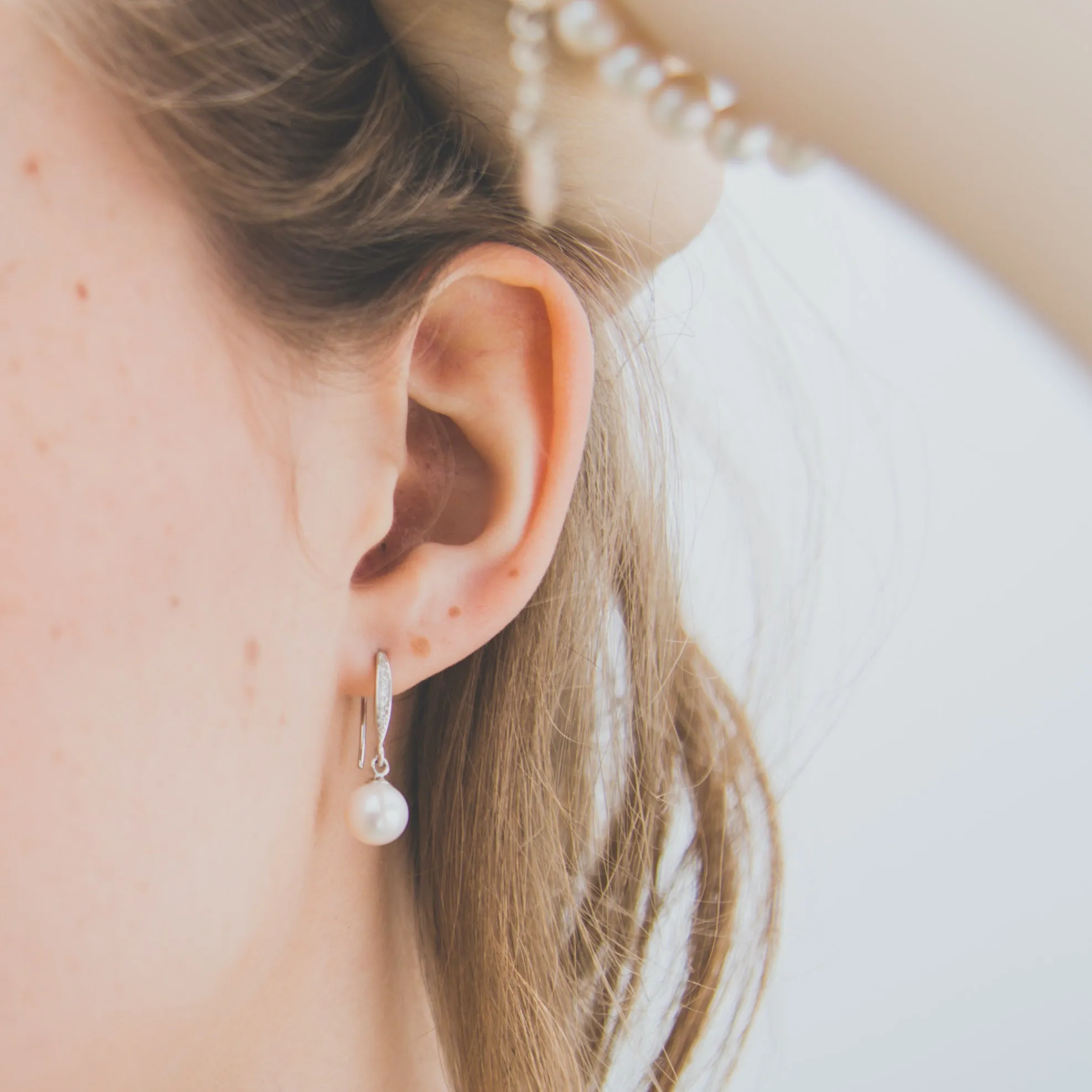 Precious Pearl Earrings