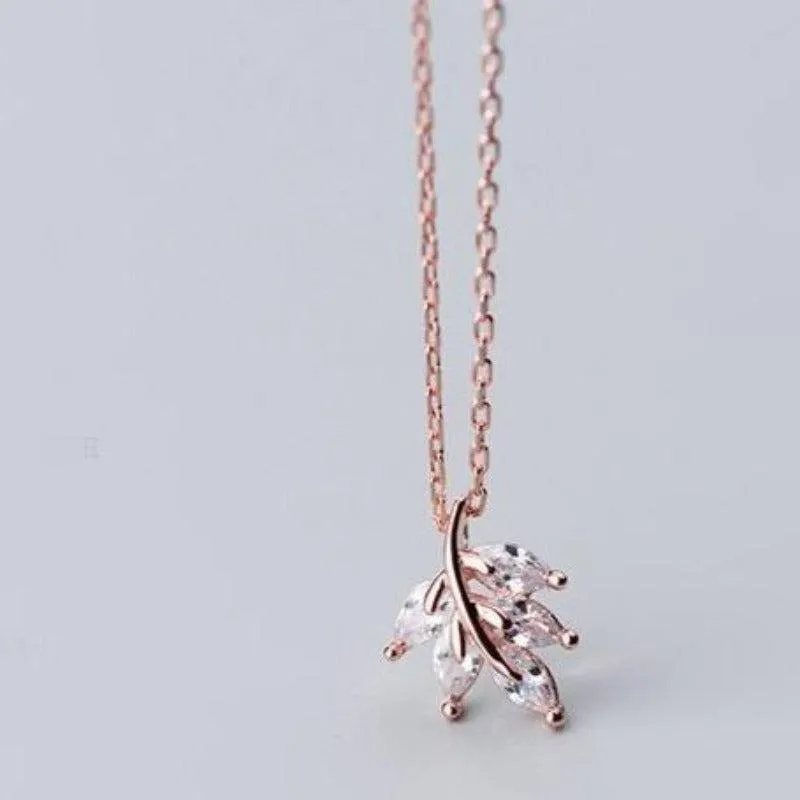 Swanky Leaf Minimal Necklace